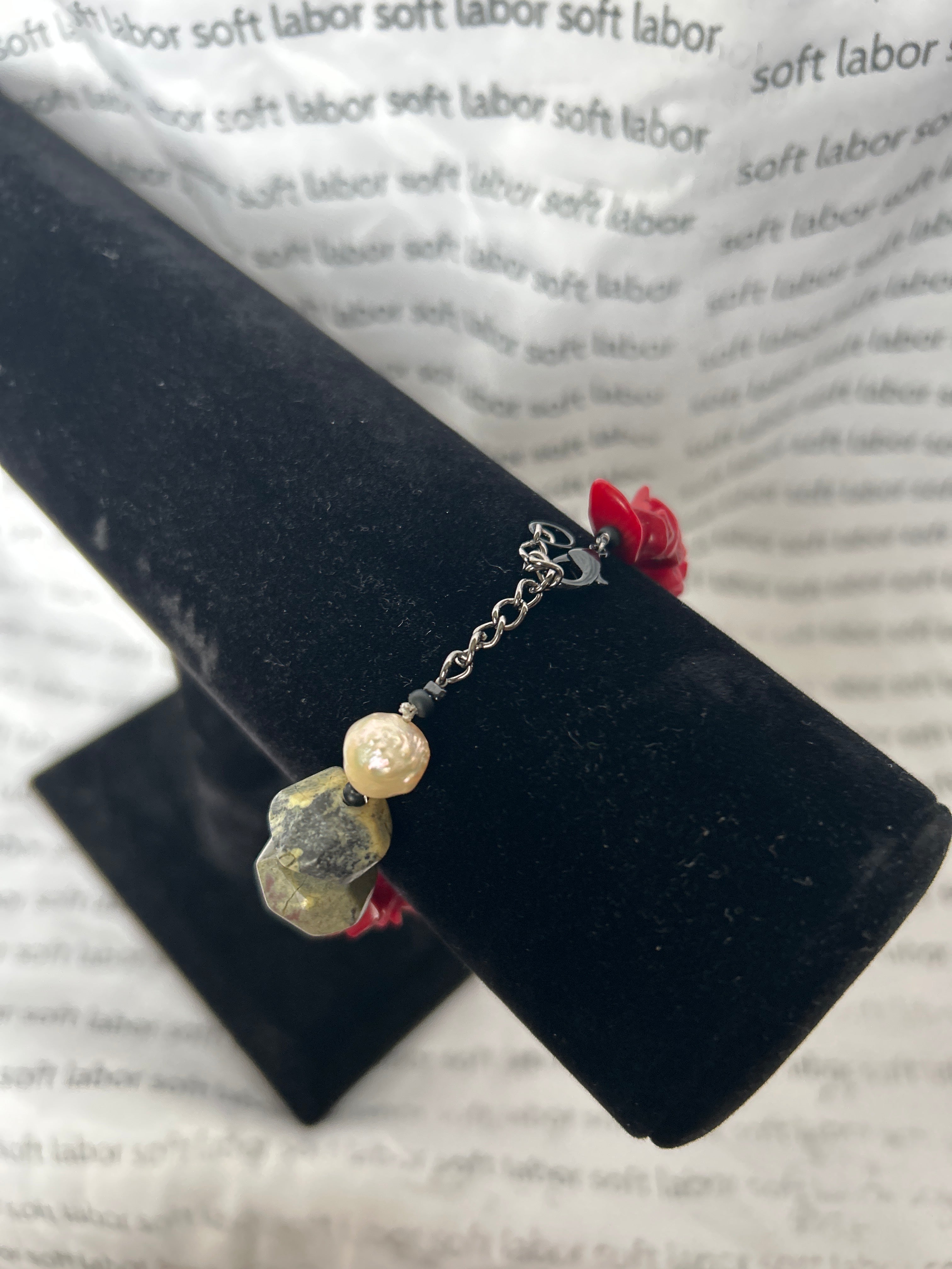 upcycled free palestine strung bracelet (pearl, coral, serpentine)
